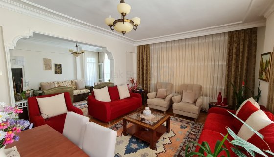 ATATÜRK PARKI KARŞISINDA 3+1 SATILIK DAİRE